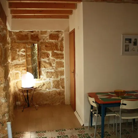 Casa Lerux *
