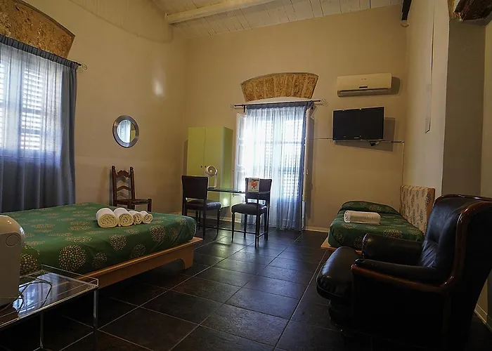 Casa Lerux بيت ضيافة